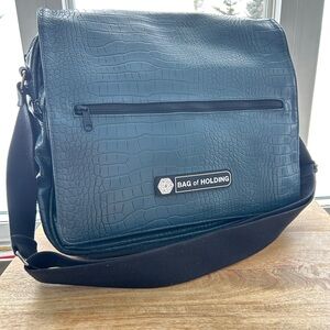 Thinkgeek Dragonhide Bag Of Holding Gaming Laptop Blue Messenger Bag